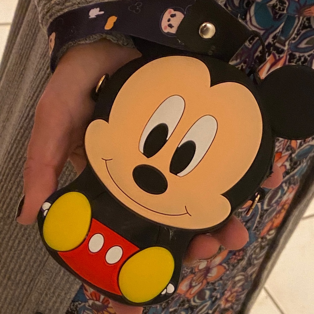 Disney silicone wristlet- perfect for Disney!!